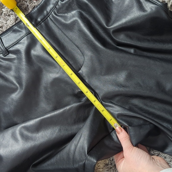 Splendid Faux Leather Blank Ankle Pant Size Women's 4 - Picture 7 of 9